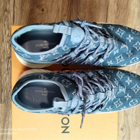 Authentic Preloved  Men size 10 LOUIS VUITTON KNIT SNEAKERS in Blue denim w/ box - Picture 7 of 8